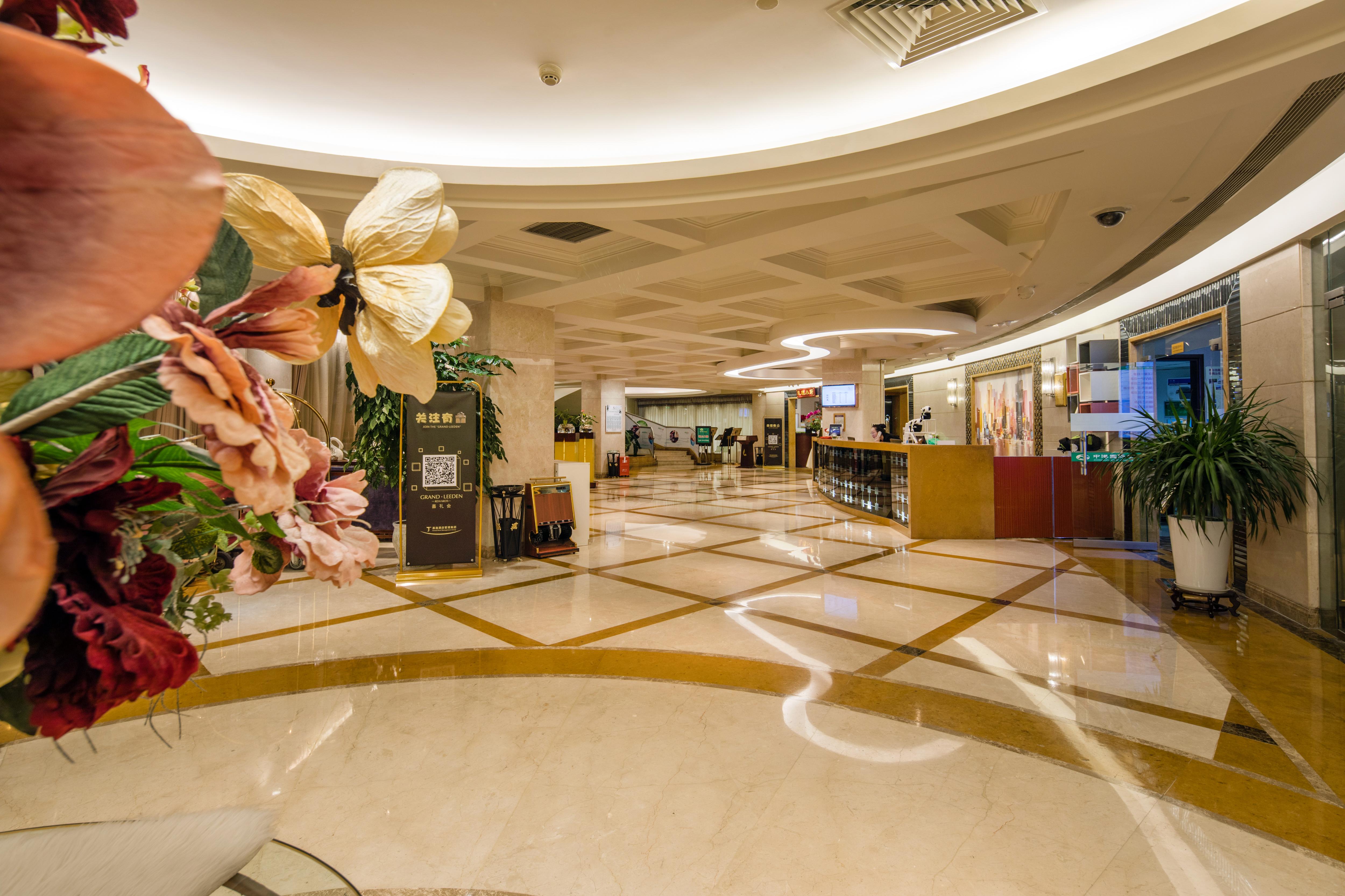 Leeden Hotel Чэнду Экстерьер фото