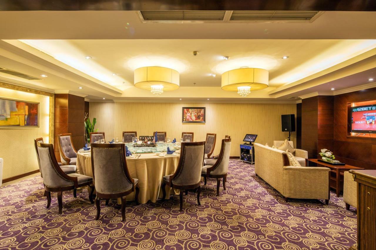 Leeden Hotel Чэнду Экстерьер фото